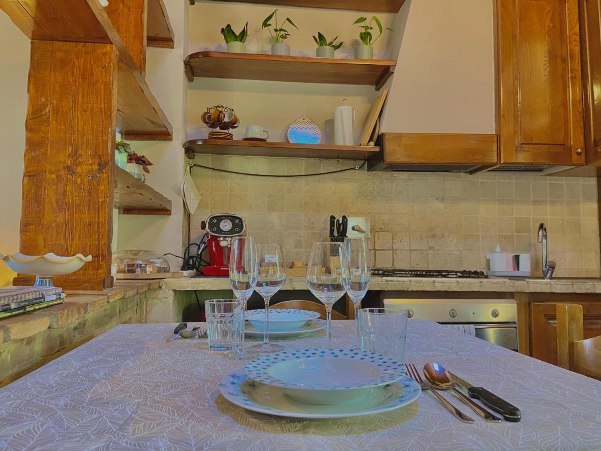 פרוג'ה Casolare Del Maestrale - M&M Holiday House מראה חיצוני תמונה